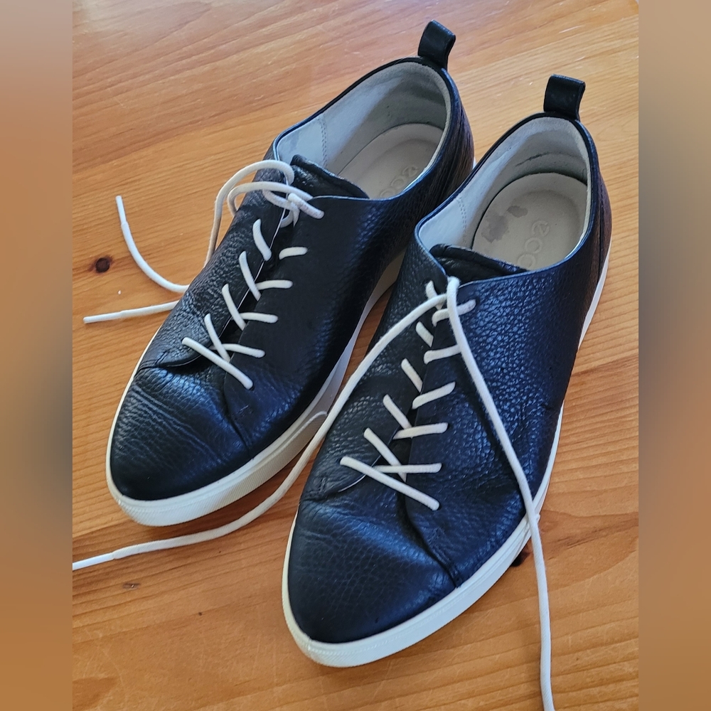 Ecco black leather for women 6.5/37
